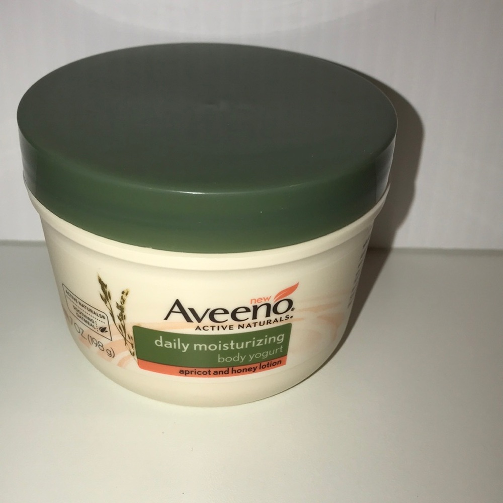 Aveeno Daily Moisturizing Body Yogurt Apricot & Honey Lotion 7 oz